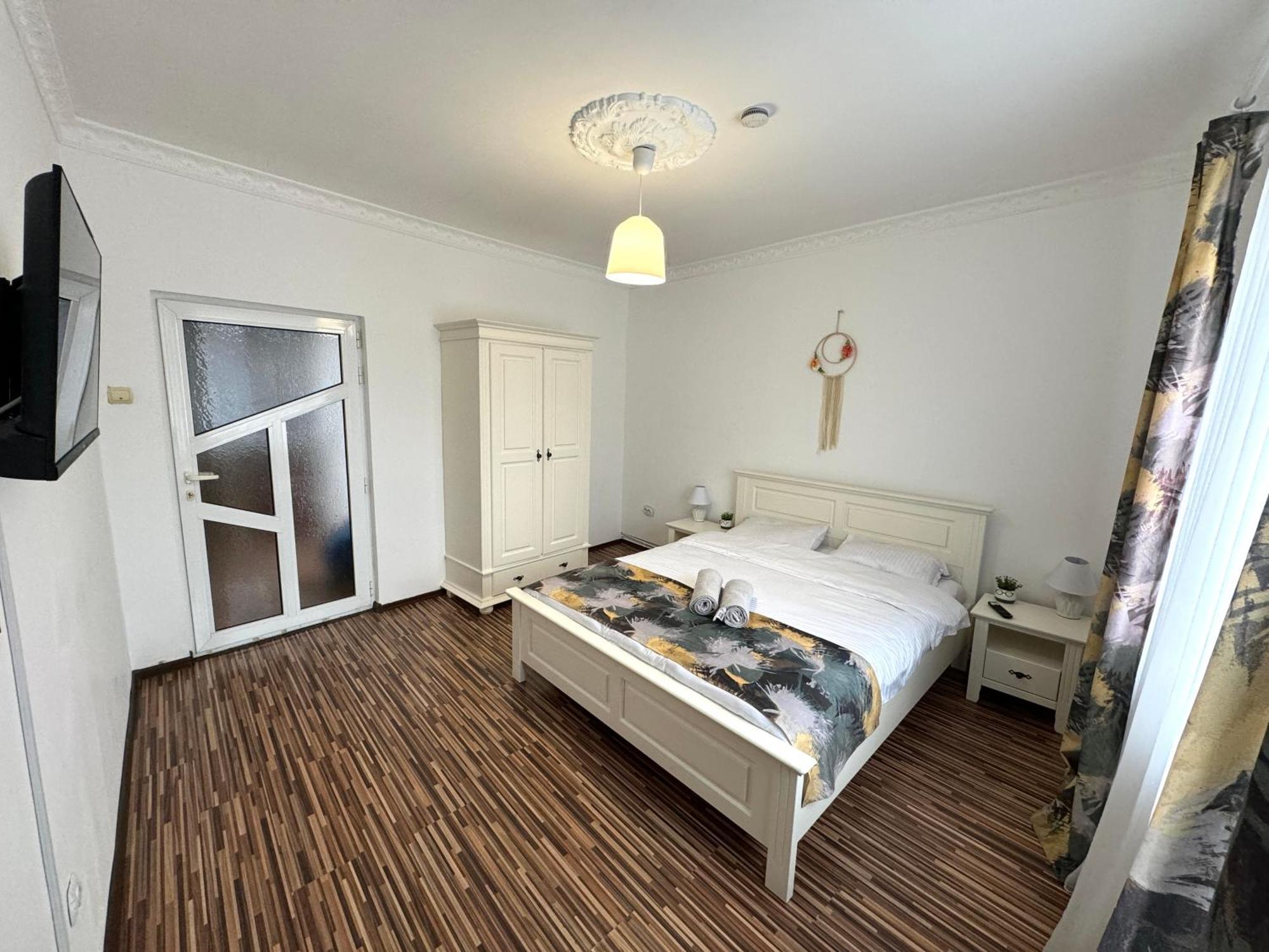 Flh - Mira Apartments Sibiu Buitenkant foto