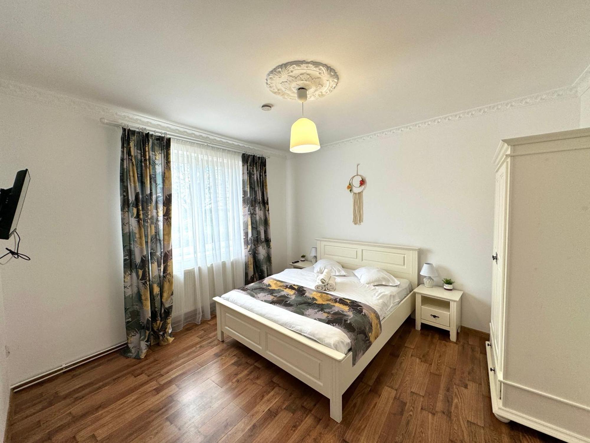 Flh - Mira Apartments Sibiu Buitenkant foto