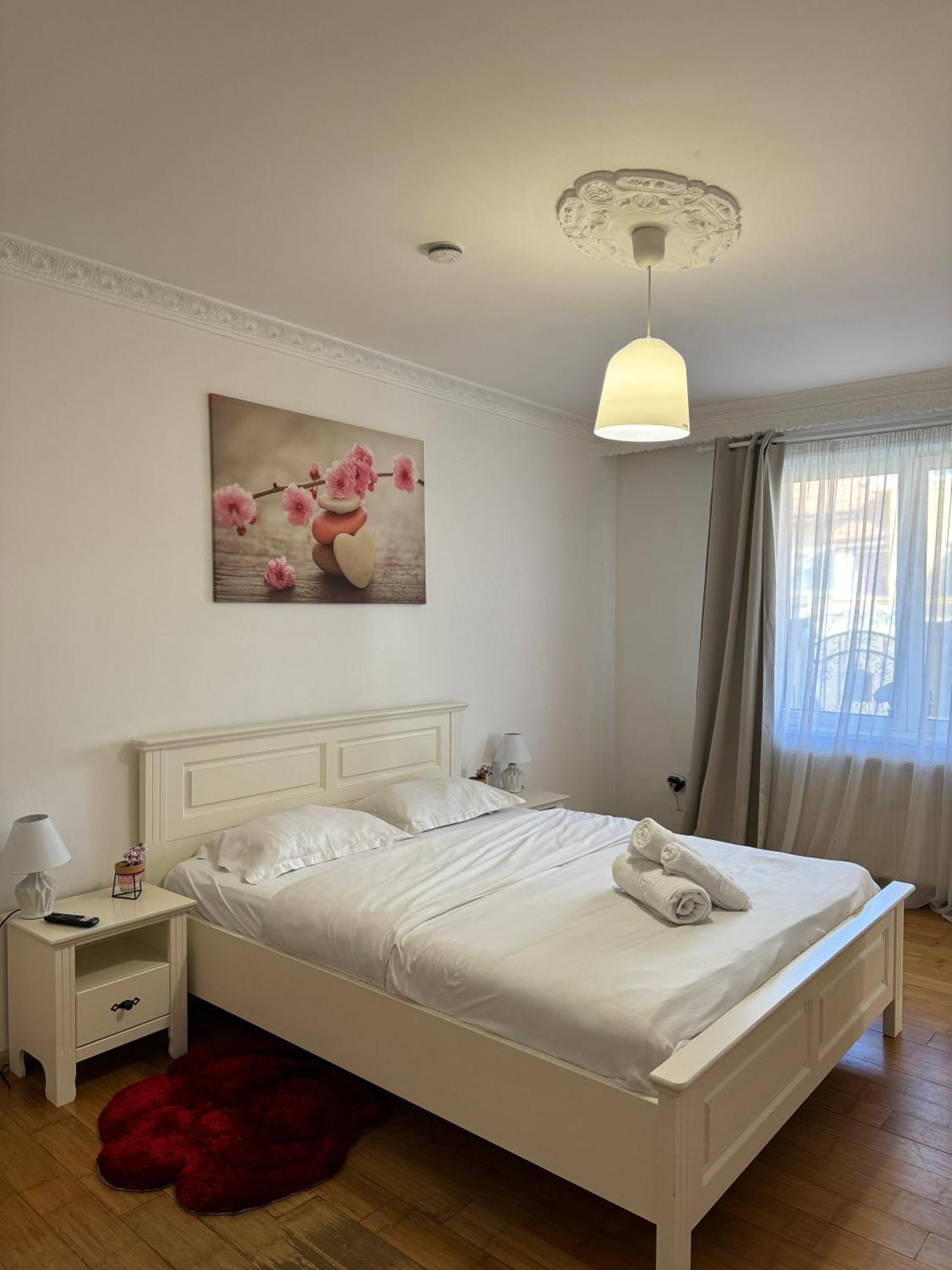 Flh - Mira Apartments Sibiu Buitenkant foto
