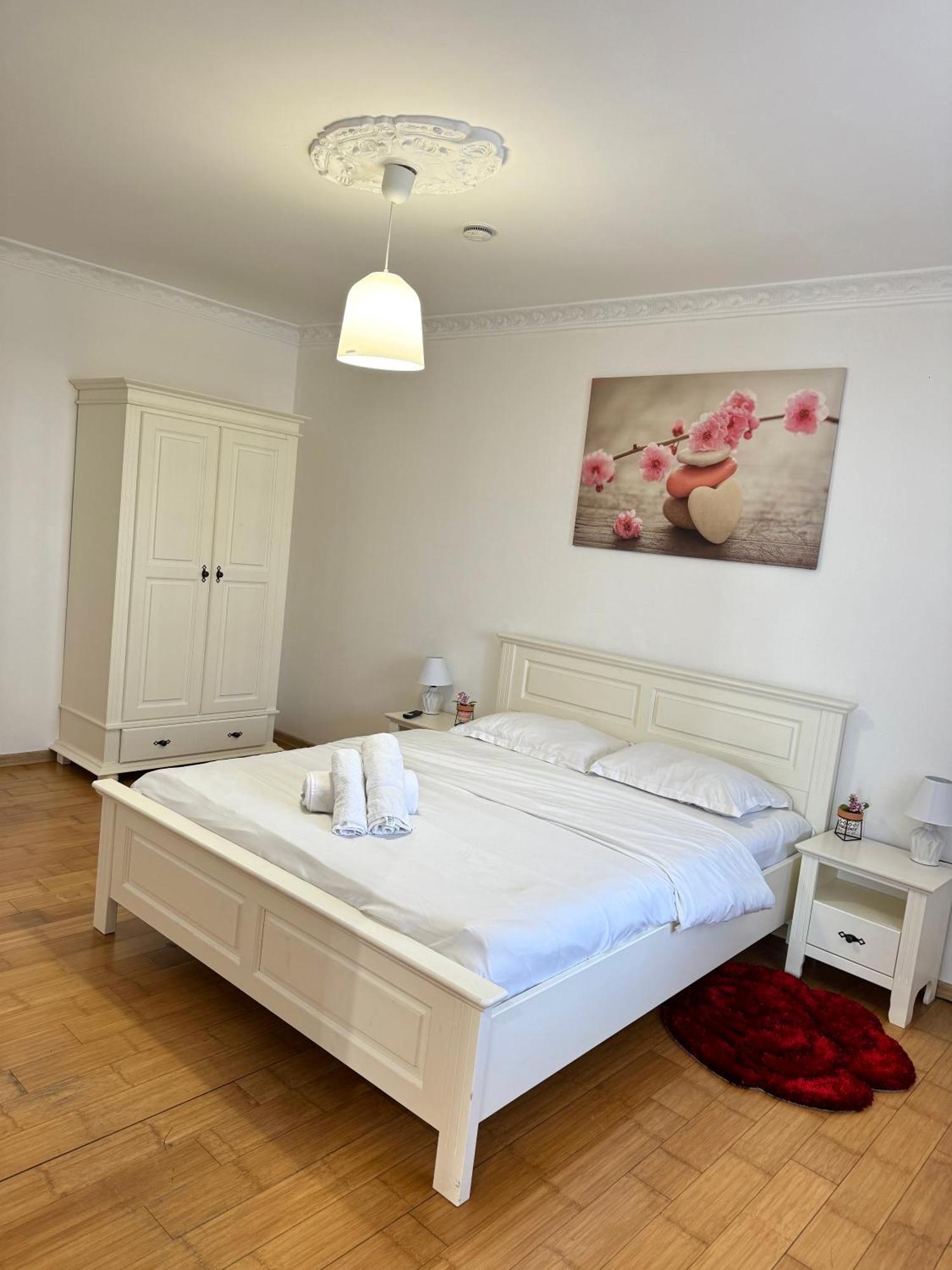 Flh - Mira Apartments Sibiu Buitenkant foto
