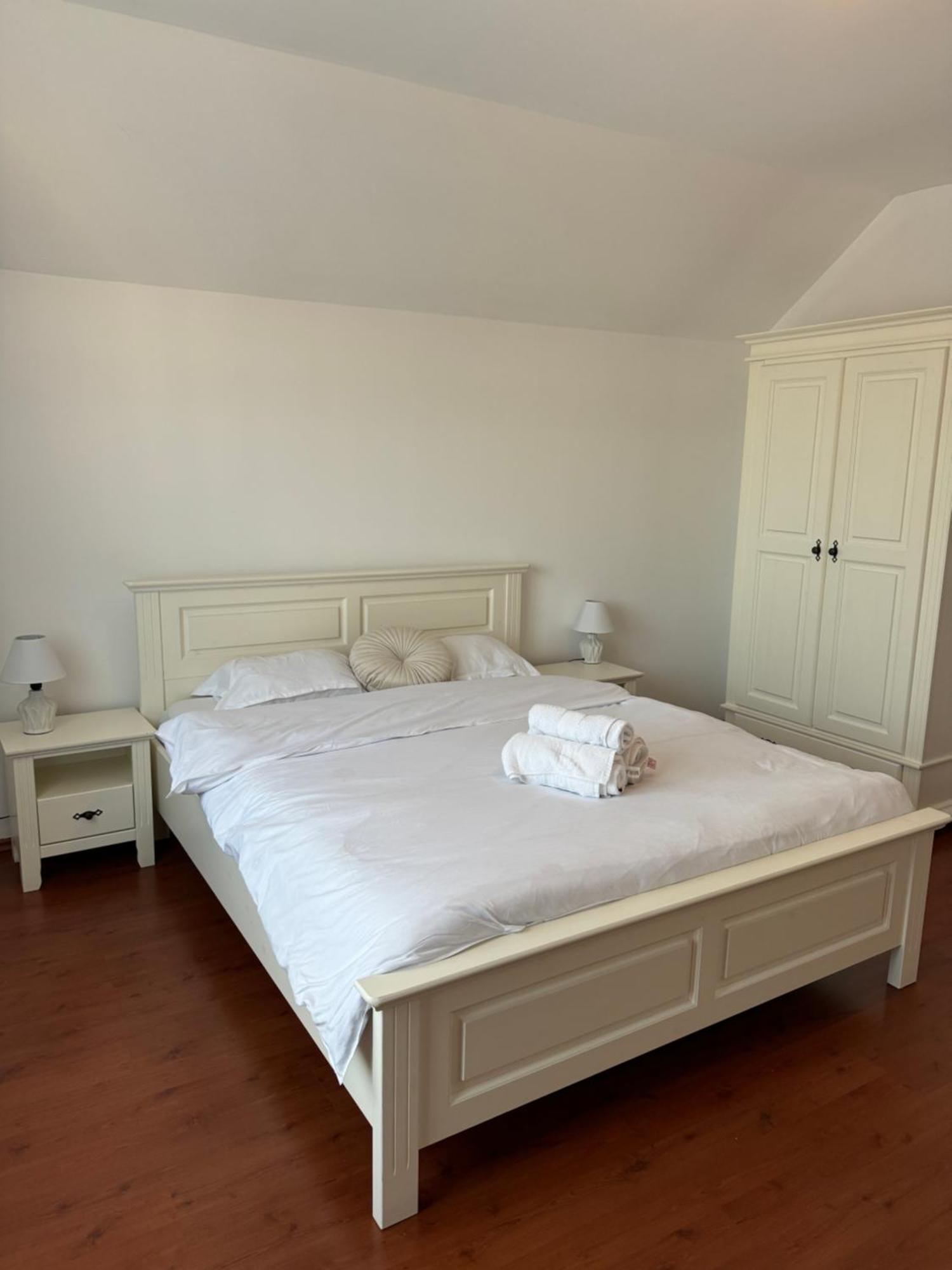 Flh - Mira Apartments Sibiu Buitenkant foto